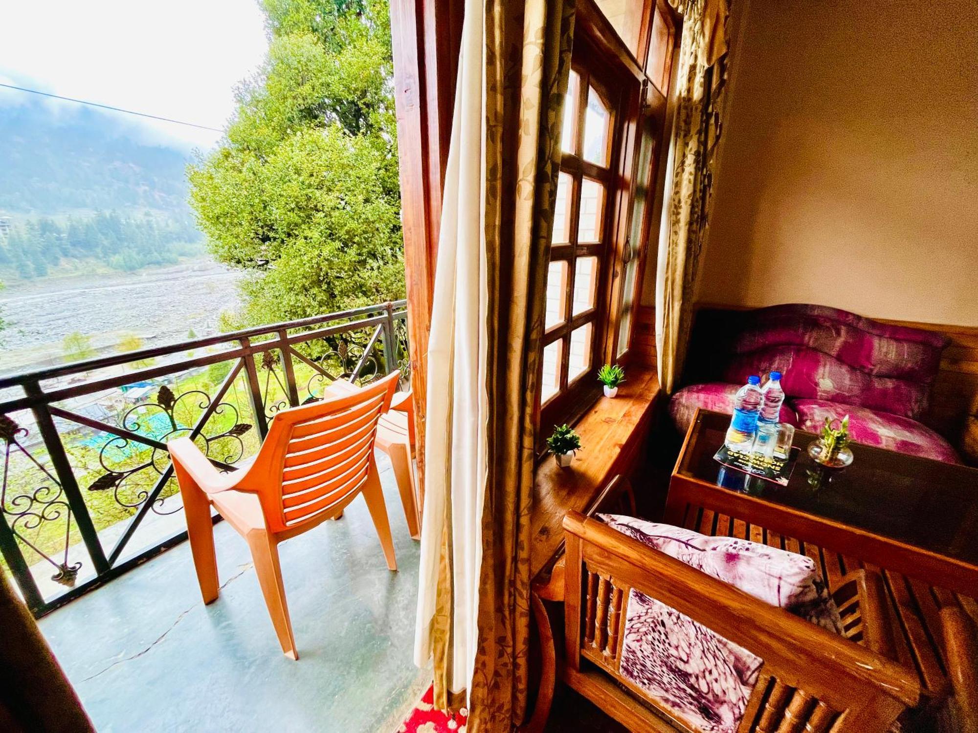 The Four Season Hotel & Resort, Manali - A Blissful View From Rooms Экстерьер фото