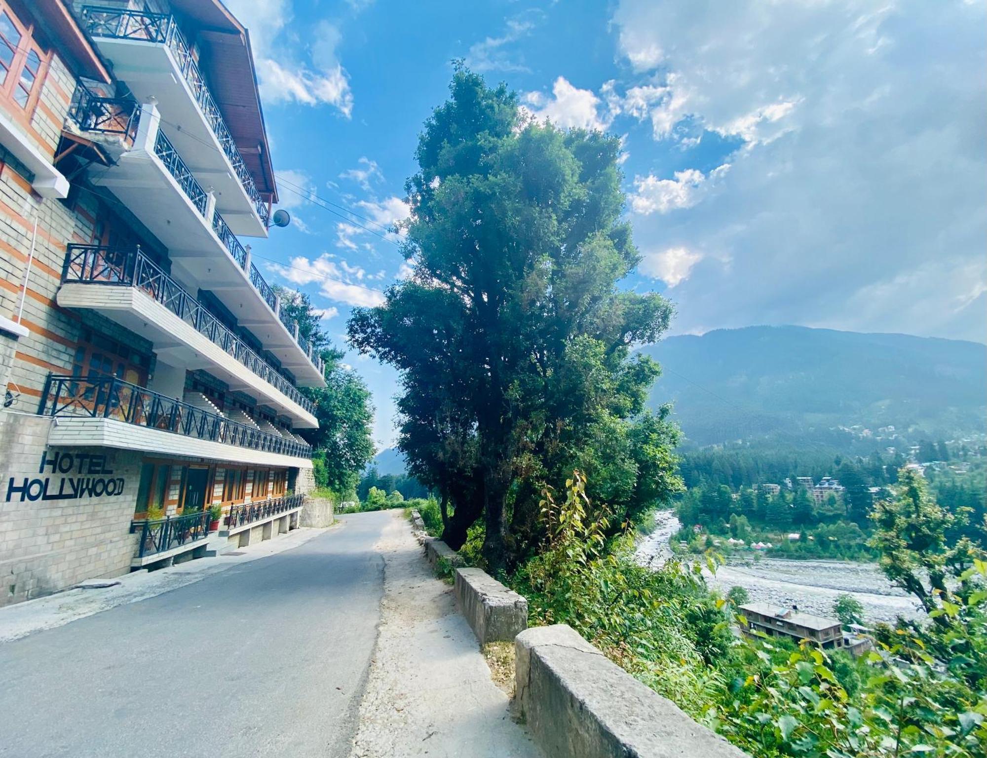 The Four Season Hotel & Resort, Manali - A Blissful View From Rooms Экстерьер фото
